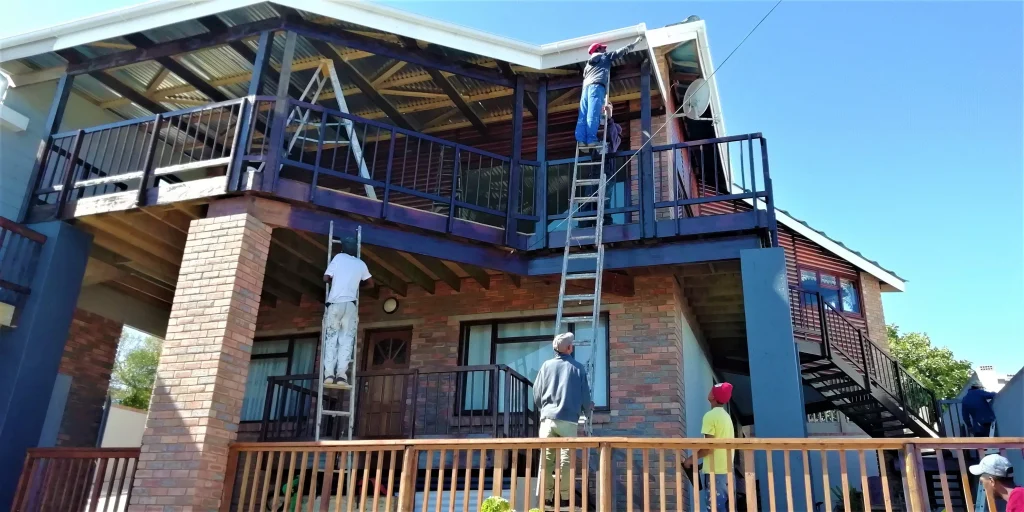 General Contractor And Construction Company in Mossel Bay, roof painting