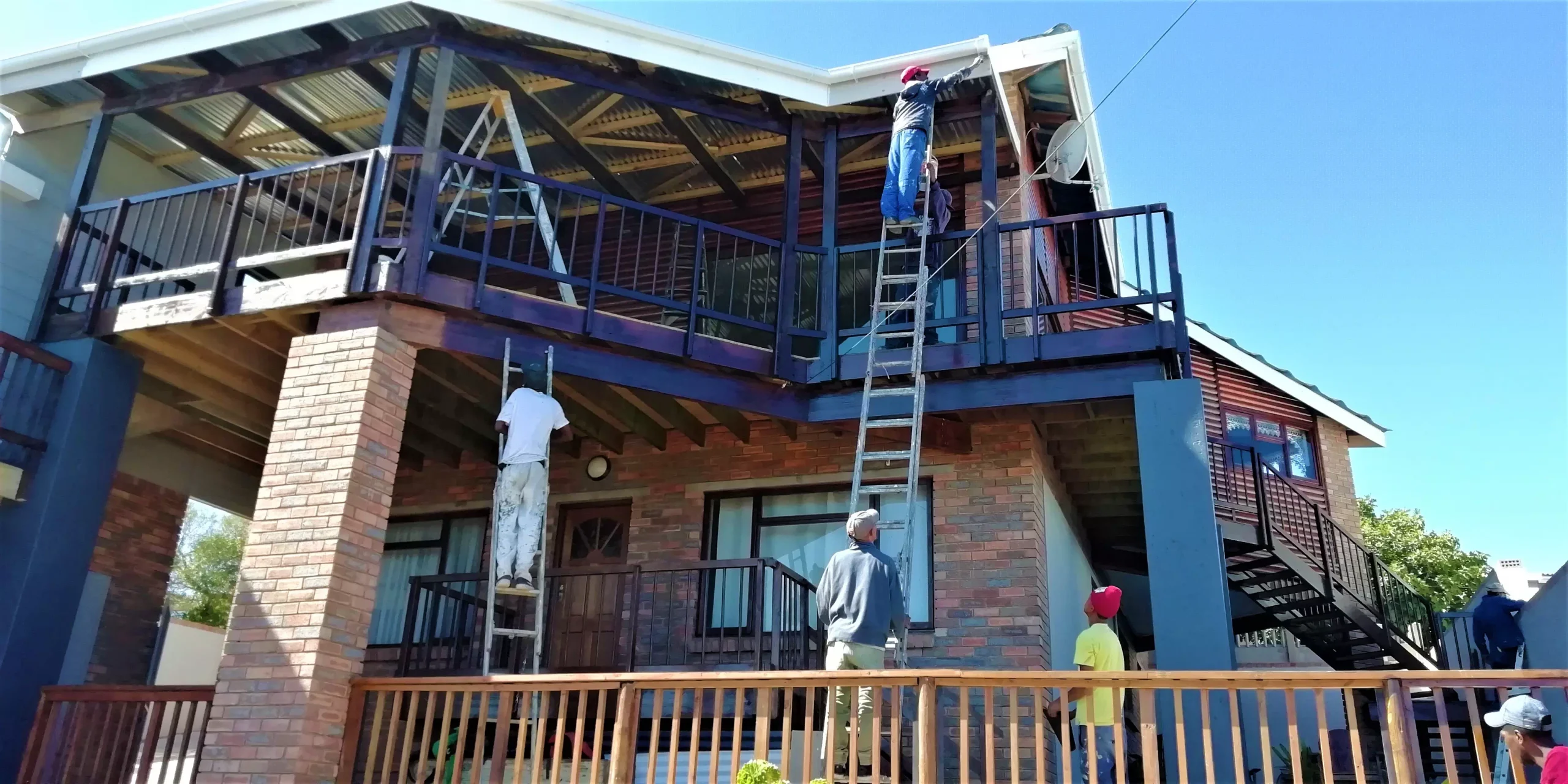 General Contractor And Construction Company in Mossel Bay, roof painting