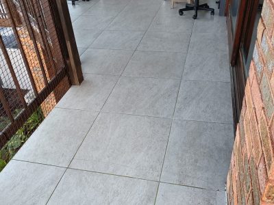 DeckingDeck Renovation with Artificial Grass Installation (Before)